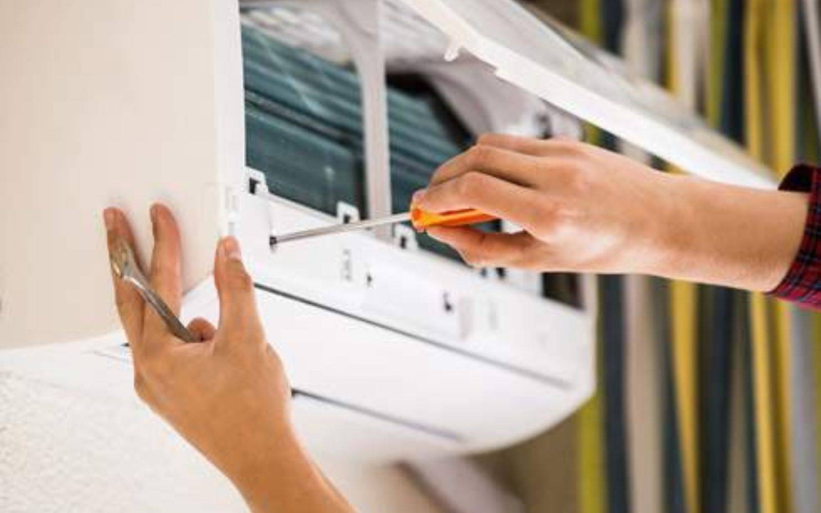 Entretien d'une climatisation réversible dans une maison à Meaux